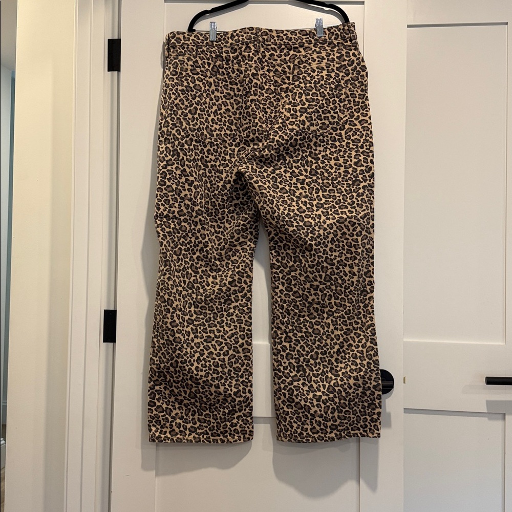 Abercrombie & Fitch Curve Love High Rise 90s Relaxed Jean - Picture 4 of 4
